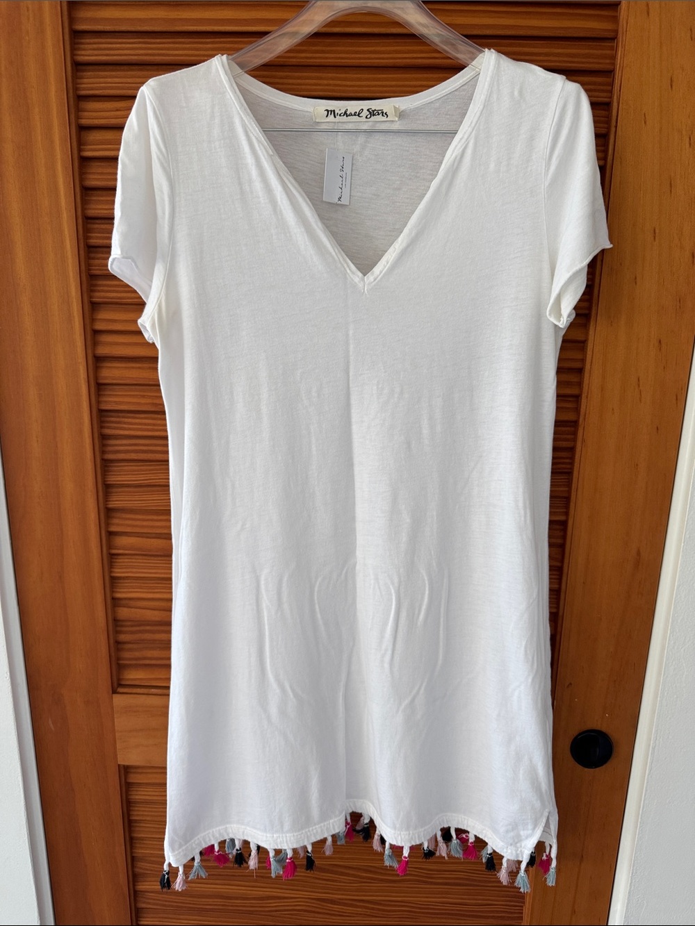 MICHAEL STARS White V-Neck Short Sleeve Tunic with Tassel Hem